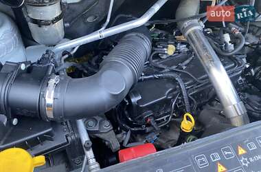 Грузовой фургон Renault Master 2019 в 