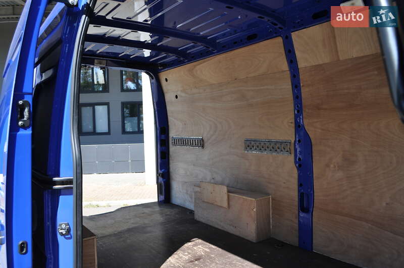 Грузовой фургон Renault Master 2021 в Киеве