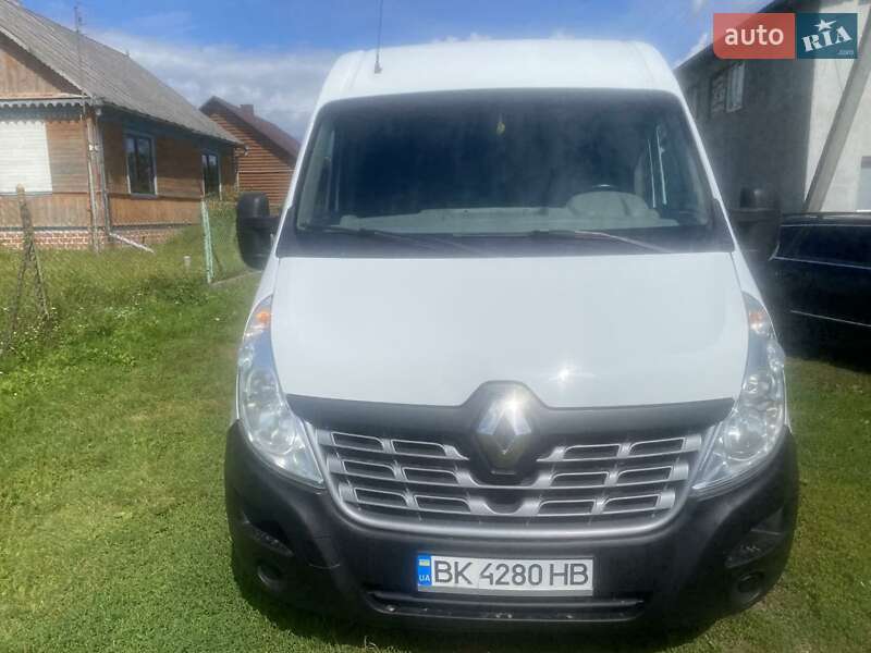 Грузовой фургон Renault Master 2016 в Ровно
