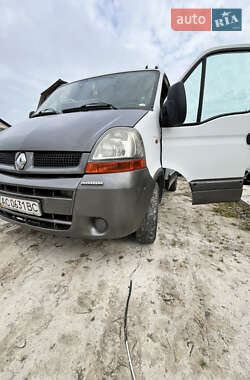 Вантажний фургон Renault Master 2004 в Львові