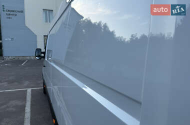 Грузовой фургон Renault Master 2021 в 