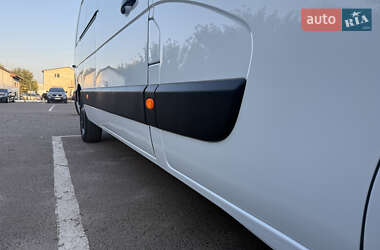 Грузовой фургон Renault Master 2021 в 