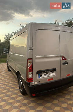 Грузовой фургон Renault Master 2014 в 