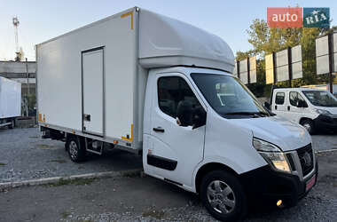 Вантажний фургон Renault Master 2019 в Рівному