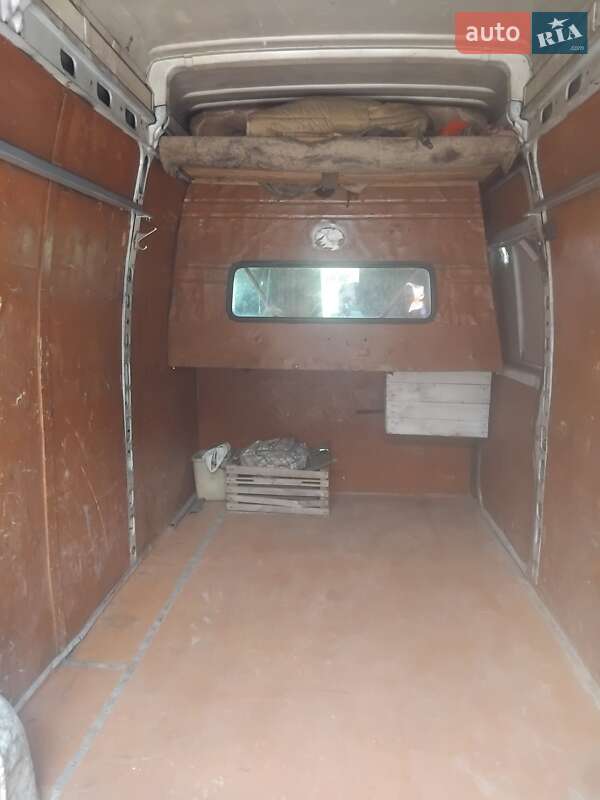 Грузовой фургон Renault Master 1999 в Кривом Роге