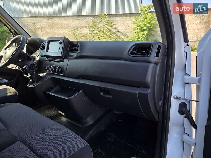 Грузовой фургон Renault Master 2020 в Днепре