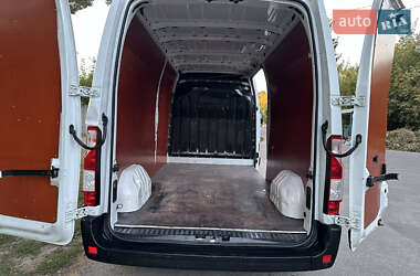 Грузовой фургон Renault Master 2016 в 