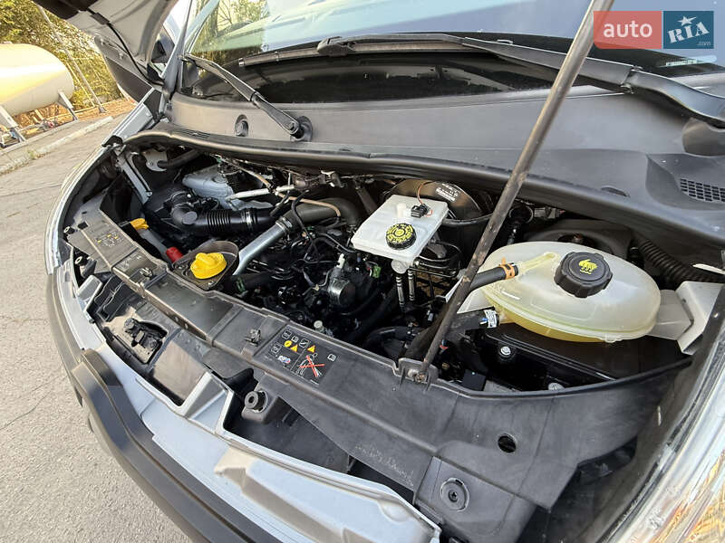 Микроавтобус Renault Master 2019 в Днепре