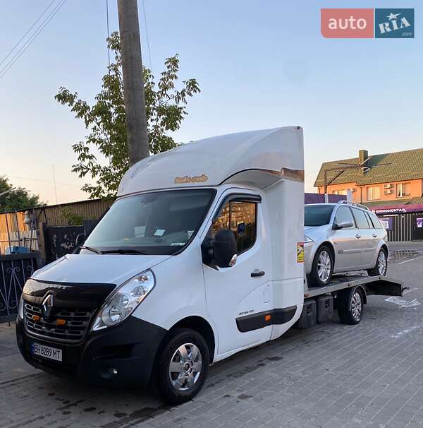 Автовоз Renault Master 2016 в Ровно