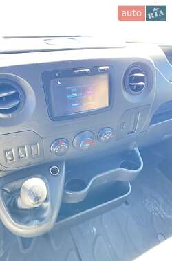 Грузовой фургон Renault Master 2019 в 