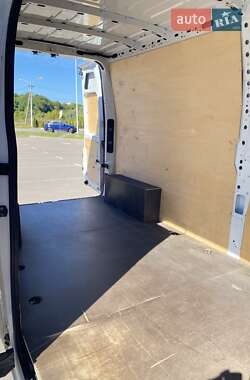 Грузовой фургон Renault Master 2019 в 