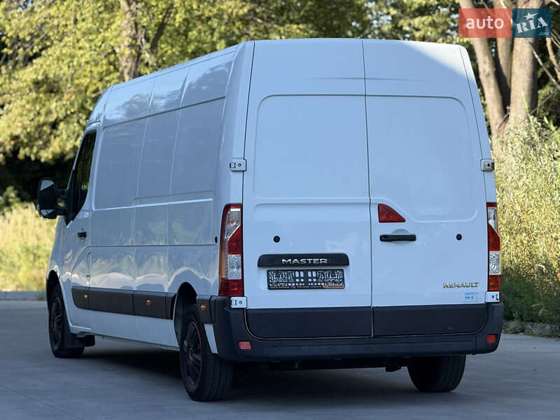 Грузовой фургон Renault Master 2017 в Дрогобыче