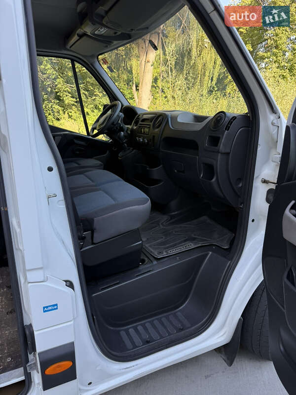 Грузовой фургон Renault Master 2017 в Дрогобыче
