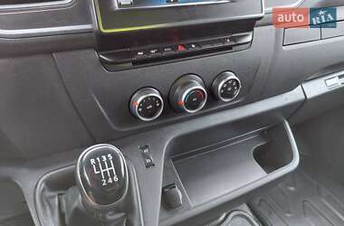 Грузовой фургон Renault Master 2019 в 