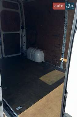 Грузовой фургон Renault Master 2008 в 