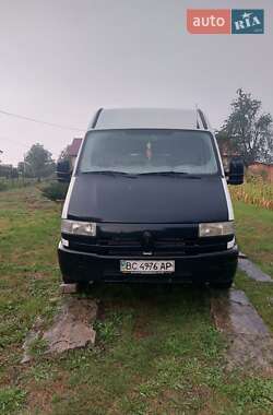 Інші вантажівки Renault Master 2001 в Львові