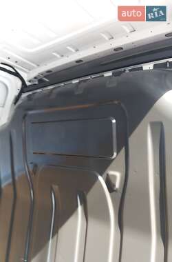 Грузовой фургон Renault Master 2019 в 