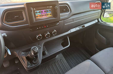 Грузовой фургон Renault Master 2020 в 