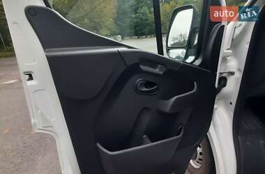 Вантажний фургон Renault Master 2021 в 