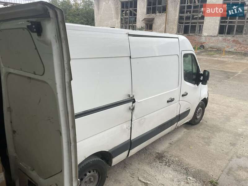 Грузовой фургон Renault Master 2012 в Ровно
