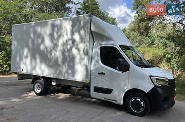 Грузовой фургон Renault Master 2020 в 