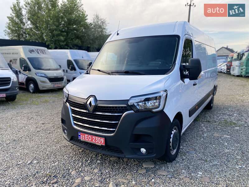 Грузовой фургон Renault Master 2022 в Хусте