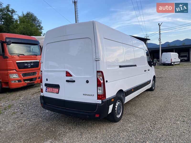 Грузовой фургон Renault Master 2022 в Хусте