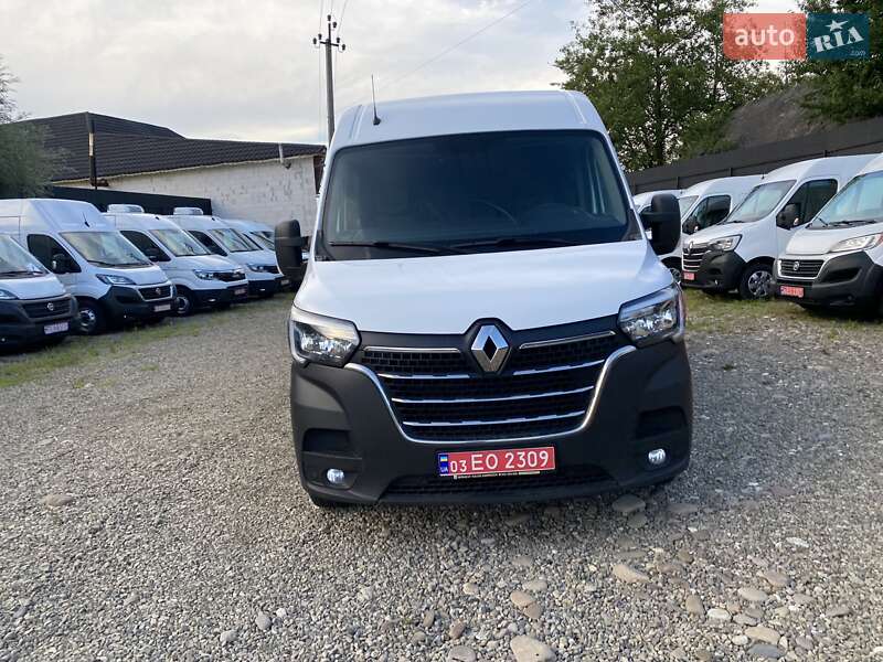 Грузовой фургон Renault Master 2022 в Хусте