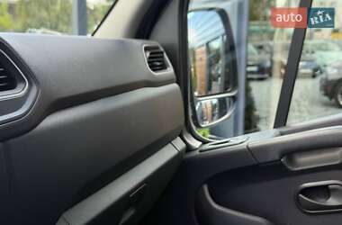 Грузовой фургон Renault Master 2020 в 