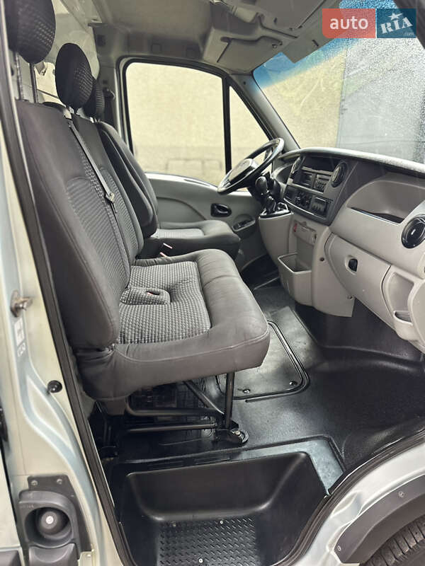 Грузовой фургон Renault Master 2008 в Козине