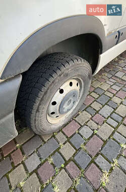 Грузовой фургон Renault Master 2006 в 