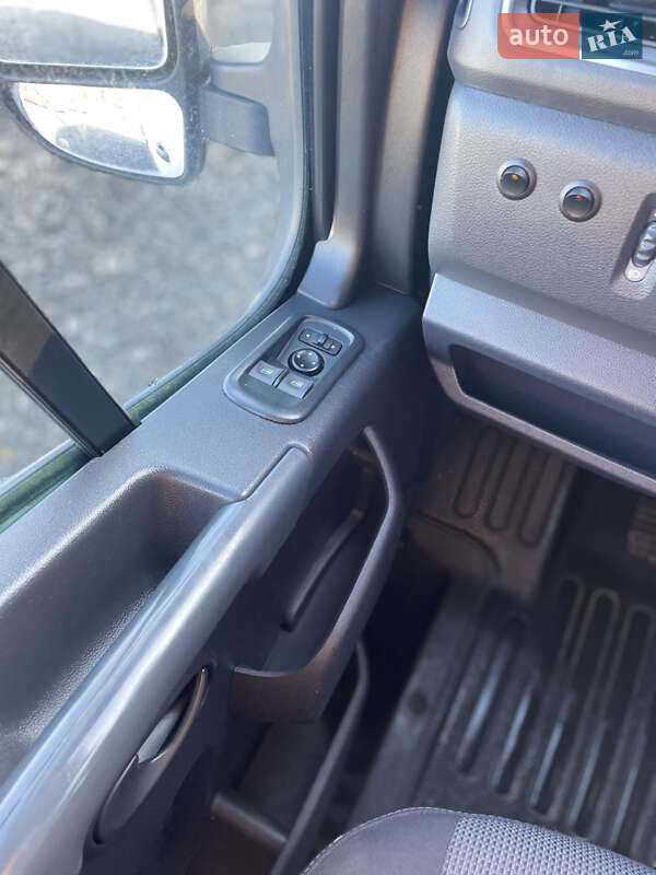 Вантажний фургон Renault Master 2020 в Луцьку