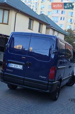 Грузовой фургон Renault Master 2002 в 