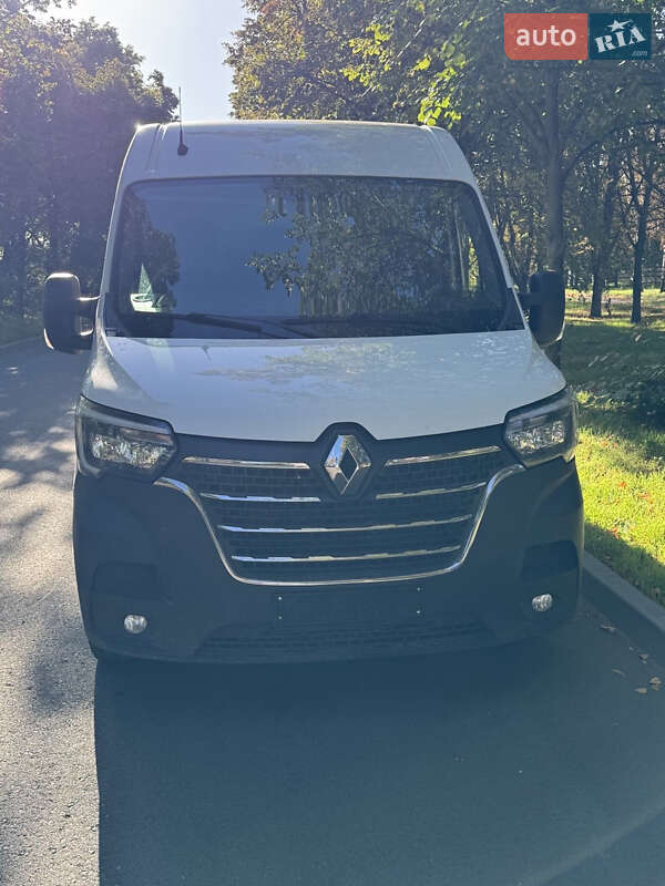 Renault Master 2021