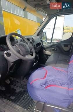 Грузовой фургон Renault Master 2018 в 