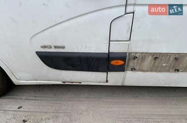 Грузовой фургон Renault Master 2011 в 