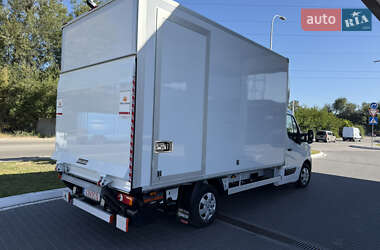 Грузовой фургон Renault Master 2021 в 