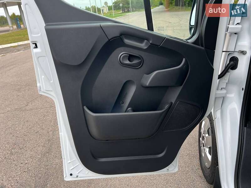 Тентованый Renault Master 2022 в Киеве