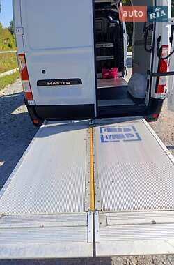 Грузовой фургон Renault Master 2021 в 