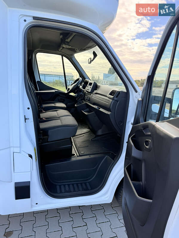 Тентованый Renault Master 2021 в Буче