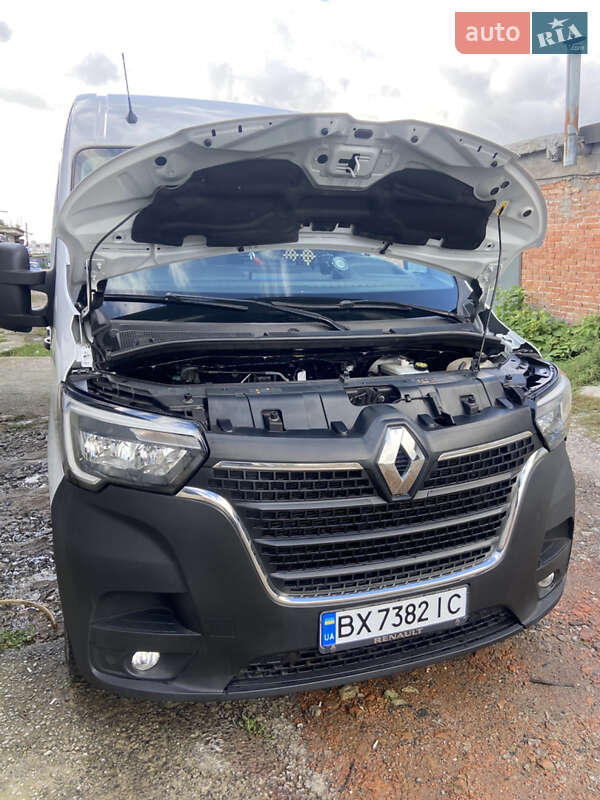 Вантажний фургон Renault Master 2020 в Хмельницькому