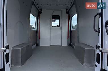 Грузовой фургон Renault Master 2021 в 
