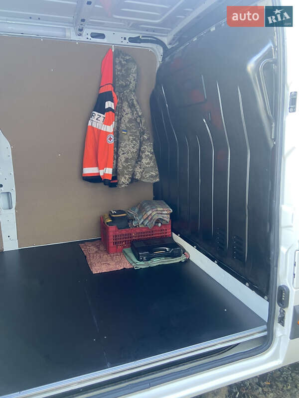 Вантажний фургон Renault Master 2020 в Хмельницькому фото 24 Вантажний фургон Renault Master 2020 в Хмельницькому