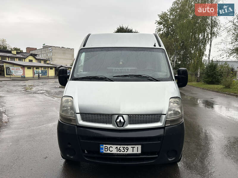 Грузовой фургон Renault Master 2006 в Новояворовске