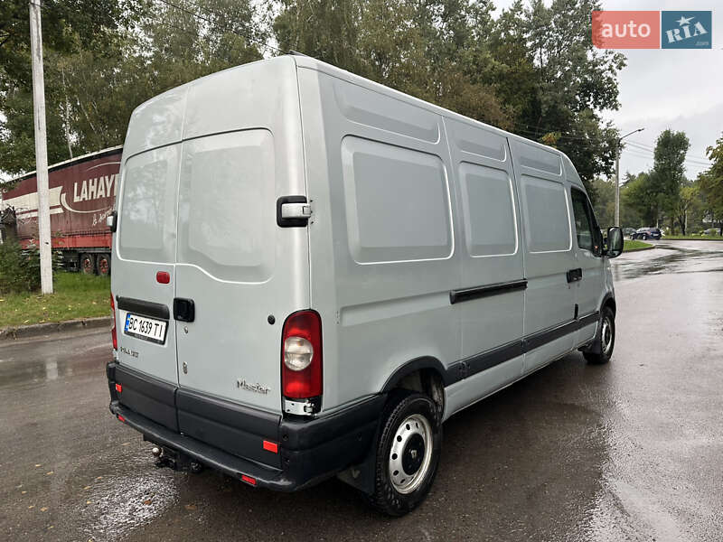 Грузовой фургон Renault Master 2006 в Новояворовске