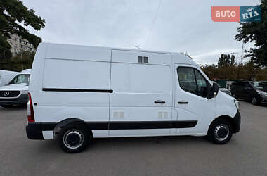Грузовой фургон Renault Master 2021 в 