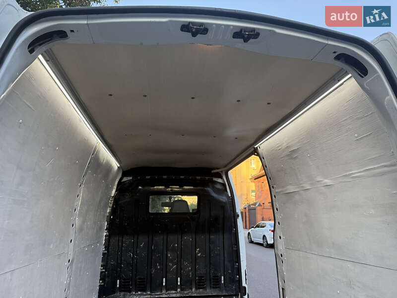 Грузовой фургон Renault Master 2016 в Николаеве
