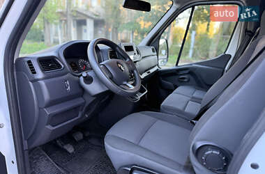 Грузовой фургон Renault Master 2020 в 