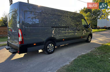 Грузовой фургон Renault Master 2022 в 