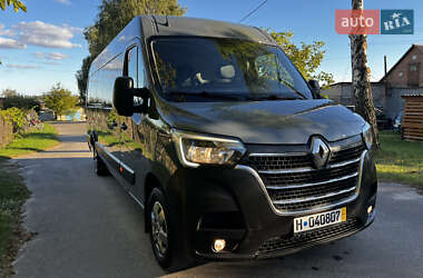 Грузовой фургон Renault Master 2022 в 